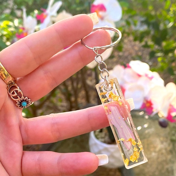Bacon 🥓 & Gold Flakes Resin Art Keychain - Picture 6 of 11